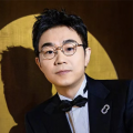 被发现的不伦现场的妻子